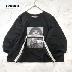 TRANOI. トラノイ　FACE COCOON TOPS ブラック　プリントTのサムネイル