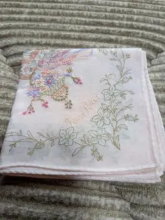 ニナ・リッチ　ハンカチ