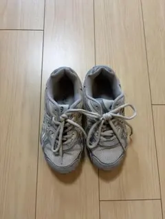 asics スニーカー グレー