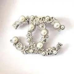 卒業式ꕤ︎︎入学式♥シルバー お洒落 ブローチ♥ユニセックス