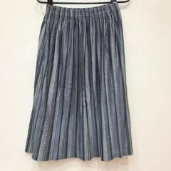 大人キレイ　レトロなプリーツロングスカート　ストライプ　光沢のサムネイル