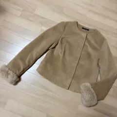 《お値下げ✧˖*》INGNI ベージュ キャメル ノーカラージャケット 袖ファーのサムネイル