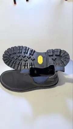 靴の販売ではありません サイドゴアブーツ Vibramソールタンク底取り替えのサムネイル