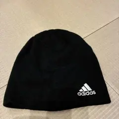 は*必様 adidas 黒 ニット帽