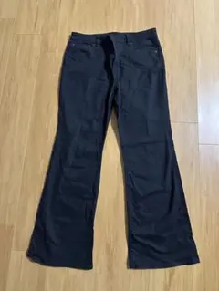 GU ミドルライズフレアジーンズ