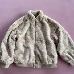 美品　GU ふわふわフリース　ジャケット　kids140