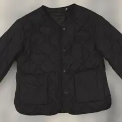 ユニクロ 黒いキルティングジャケット 140サイズ