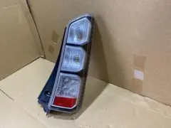 JF1 NBOX 右テールランプ ICHIKOH D105＊2977 - メルカリ