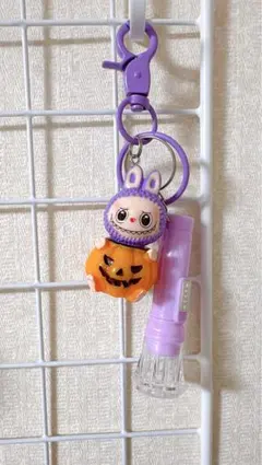 ラブブ　LED付きキーホルダー