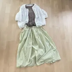 3点セット ₊ ホワイト×茶×淡いグリーンの大人ナチュラルコーデ｜綿素材