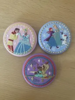 ディズニー刺繍缶バッジ　アナと雪の女王　アラジン　シンデレラ　3個セット