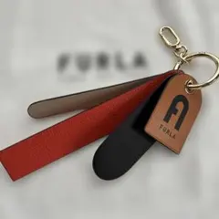 FURLA フレンチブルドッグ チャーム ゴールド - メルカリ