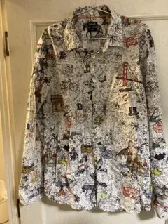 デシグアル　DESIGUAL 地図イラストの長袖シャツ