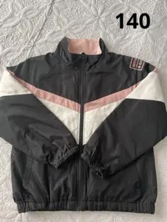 西松屋　裏起毛あったかジャケット　140