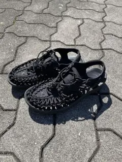 KEEN UNEEK サンダル　24.5cm