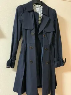 ネイビー トレンチコート