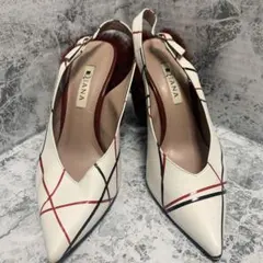 ☆大人気　DIANA ダイアナ パンプスホワイト