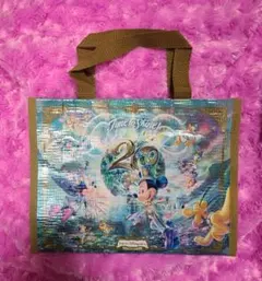 Item thumbnail for item c7dc93f4-2d7e-4805-b394-a0e5b5d03700