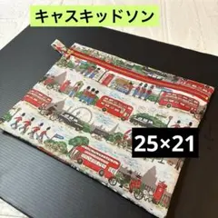 ☆ 大きめ！A5のノートも入るキャスキッドソン ラミネート生地