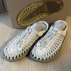 KEEN 　ユニークサンダル 　ユナイテッドアローズコラボ　オフホワイト
