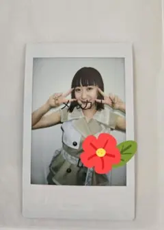 つばきファクトリー　秋山眞緒　悲しみがとまらない　チェキのサムネイル