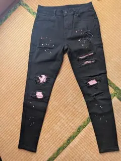 お値下げしました★Sサイズ★ 新品未使用 ブラック スキニーデニム ダメージ加工