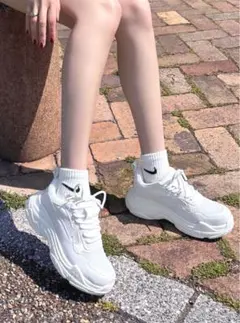 グレイル スニーカー