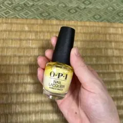 O•P•I ネイルラッカー