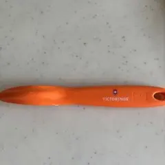 VICTORINOX ピーラー オレンジのサムネイル