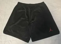 Jordan Brand ハーフパンツ ブラック×レッドのサムネイル