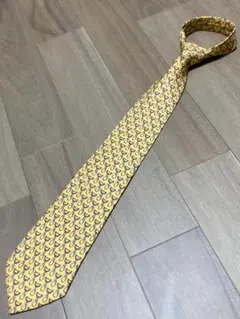 【E339】GUCCI グッチ ネクタイ イエロー 総柄 シルク イタリア製のサムネイル