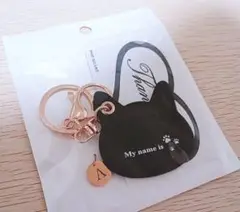 黒猫＆ハチワレ「A」 My name is 革 キーホルダー イニシャル 未開封