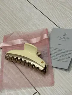 新品 acca ヘアクリップ マーブル ホワイト ゴールド - メルカリ