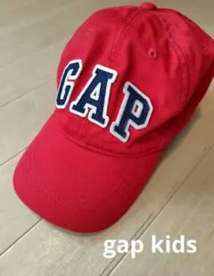 gap kids 赤 キャップ 調節可能 55cm〜57cmのサムネイル