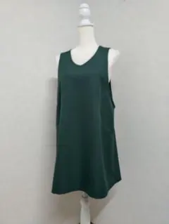 ちょっと品良く、深いグリーン色のジャンスカエプロン。GRPS−467
