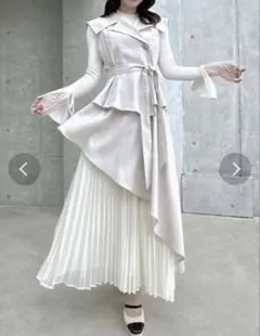 美品Mサイズ✨dazzlin アシメプリーツトレンチワンピースのサムネイル