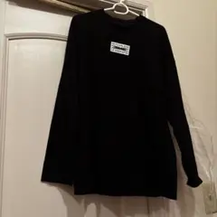 épine LE SSERAFIM ブラック ロングスリーブ Tシャツ