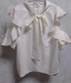 GRLフリル袖リボン付きホワイトブラウス
