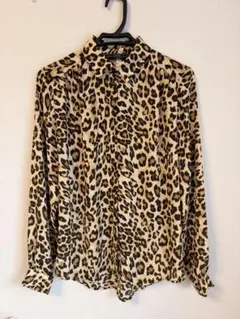 ⭐︎大幅値下げ中⭐︎H&M レオパード柄ブラウス シャツ 長袖 EUR36 ヒョウ柄のサムネイル
