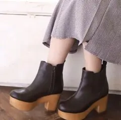 ナイスクラップ  サイドゴア厚底ブーツ　ブラウン