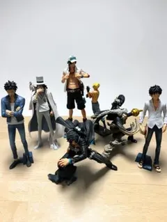ロー　サボ　エース　ルフィ　ルッチ　クロコダイル　 フィギュアセットです！！