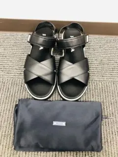 美品！ PRADA ブラック クロスストラップ サンダル