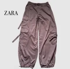 ZARA ザラパラシュートパンツ　カーゴパンツ　薄いあずき色