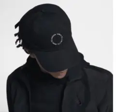 NIKE LEBRON JAMES × JOHN ELLIOTT キャップ