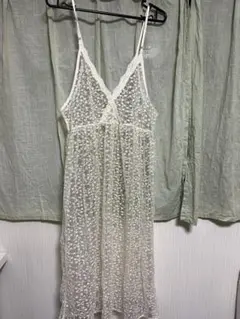 一度のみ着用　古着　花柄刺繍レースキャミワンピース