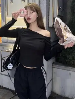 GRL オフショルダー長袖Tシャツ ブラック Free sizeのサムネイル