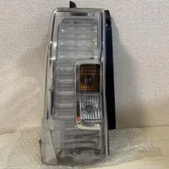 LA900S　タフト 純正 テールライト　右　 TOKAIDENSO 20525 LA900S タフト 純正 テールライト 右 TOKAIDENSO 20525 - メルカリ