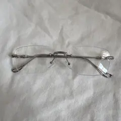 シルバーメタルフレーム長方形メガネ