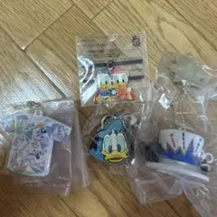 ディズニーシー 20周年カプセルトイ ドナルド キーホルダー ガチャガチャ