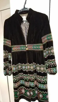 大特価‼️可愛く上品な総刺繍ベロアコート(ブラウン)のサムネイル